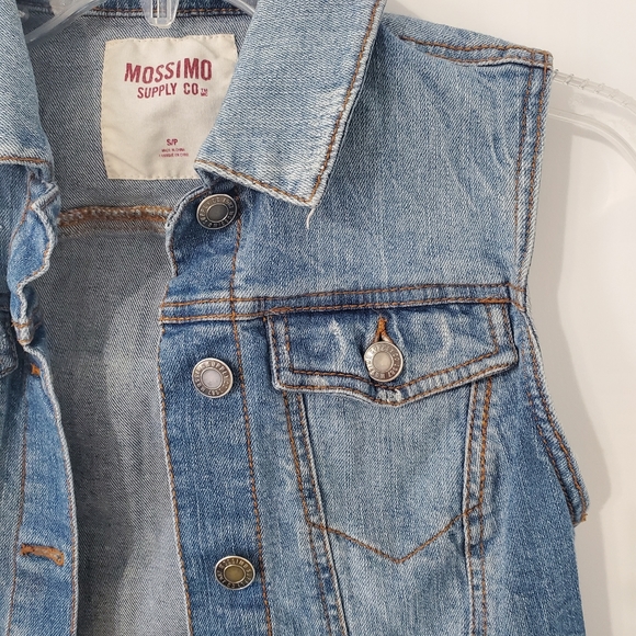 Mossimo Jean Denim Vest Sleeveless Jacket Size Small Medium Wash - Picture 2 of 8